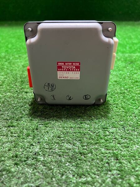 T1548トヨタプリウスα アルファZVW41WプリウスDAA-ZVW30 HVハイブリッドバッテリー ボルテージセンサー 89892-47080 175100-7280
