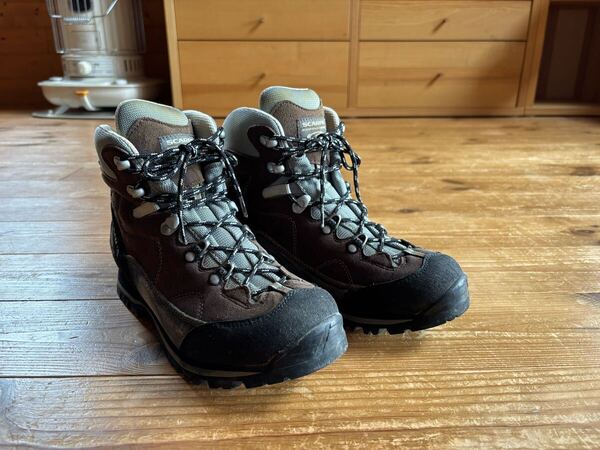 送料込み!スカルパ GORE-TEX ブーツ 登山靴 24cm トレッキングシューズ