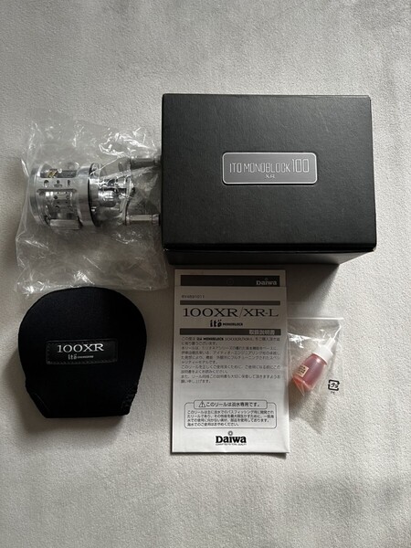 送料込★美品★【メガバス】ITO モノブロック 100XR MONOBLOCK 右ハンドル ダイワ Daiwa Megabass