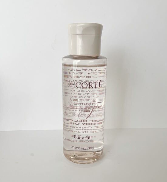 コスメデコルテ / AQ トリートメント ボディオイル 100ml 美容液のように軽やかなオイルがなめらかにのびひろがりる