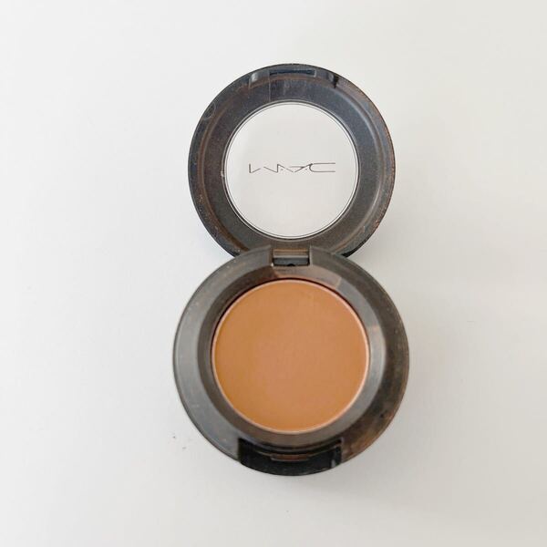 MAC スモールアイシャドウ ルール:マットくすみオレンジ系・アイシャドウ・アイカラー・定価2750円