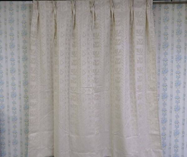 【在庫処分品】カーテン100×135cm 2枚入 リーフデザイン ベージュ 日本製