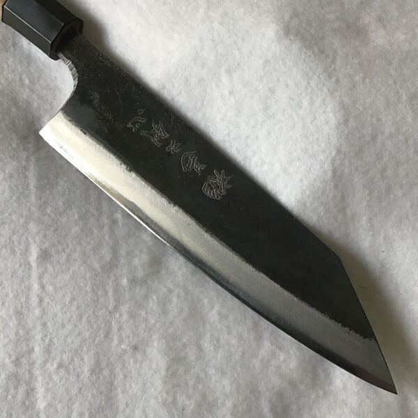 《新品 土佐打刃物 送料無料》博多包丁いなさ型・土佐伝承古式鍛造青紙1号絞打・魚も捌け肉も野菜もスパッと・極上の切味をお試ください