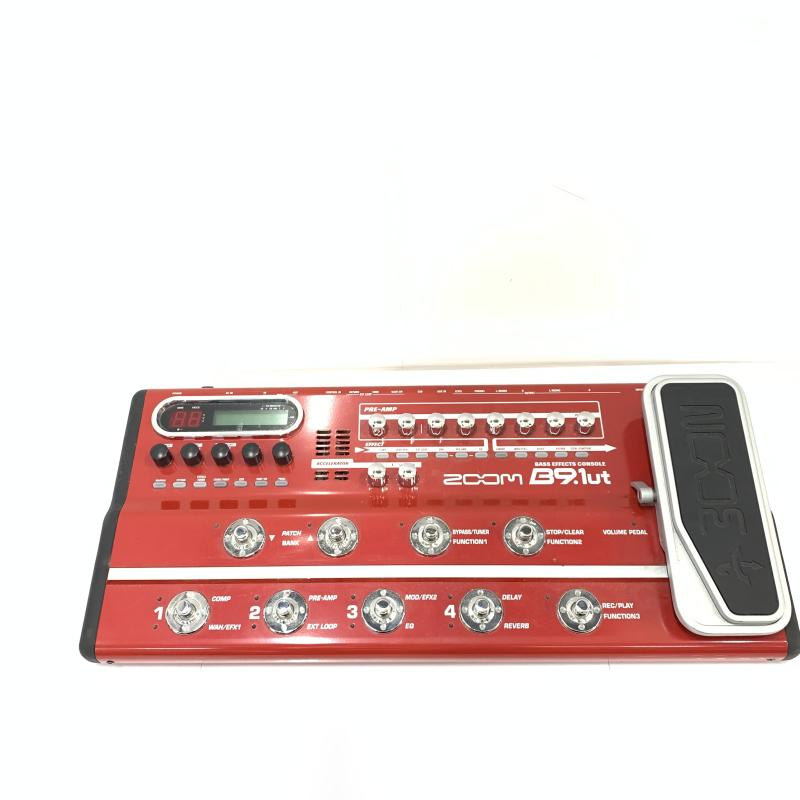 B9.1ut Bass Effects Console | Zoom