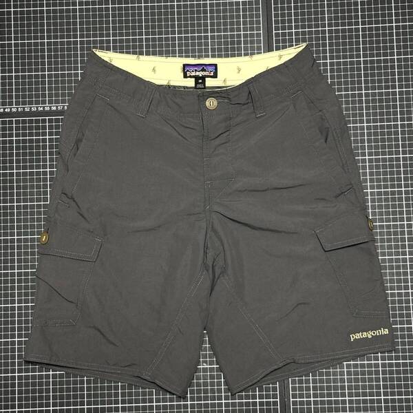 パタゴニア『メンズ W28 』ウェーブフェアラー カーゴ ショーツ Wavefarer Cargo Shorts ナイロン 86650 ハーフパンツ