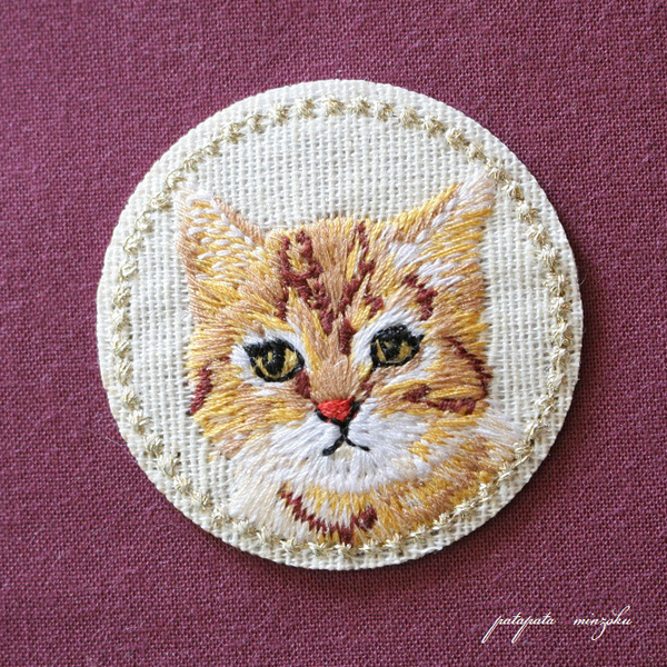 茶トラ 刺繍 アイロン ワッペン 丸バッジ アップリケ 猫 子猫 雑貨 パタミン ハンドメイド