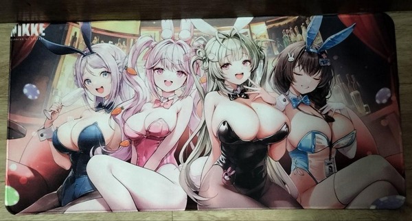 勝利の女神:NIKKE デスクマット メガニケ プレイマット セクシー バニー