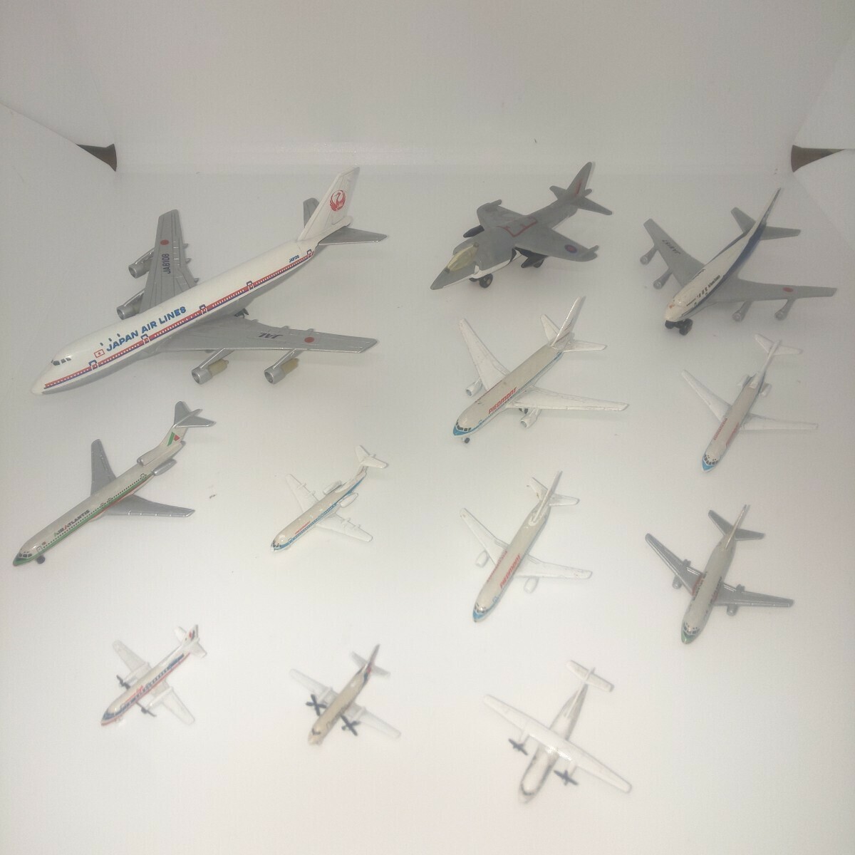 【トミカ】ミニカー　飛行機　80台以上 タカラトミー トミカ ギフトセット 787エアポートセット(ANA
