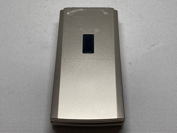 美品 docomo ドコモ F-10B FUJITSU 富士通 FOMA 携帯電話 ガラケー ゴールド e01a7dd