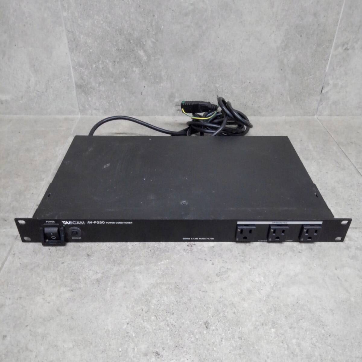 TASCAM AV-P1600 | VIVID Online Shop