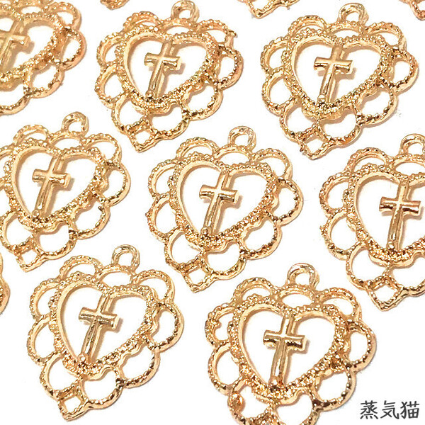 c1768 透かしハート十字架チャーム ゴールド10個【クロス ピアス クリスマス レジン 材料 ハンドメイド アクセサリー素材】蒸気猫パーツ