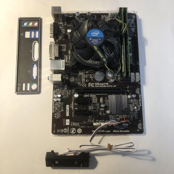 即決・送料無料・中古動作品:GA-H81M-D3V-JP マザーボード (CPU, メモリーI/O パネル、スイッチユニット付き)