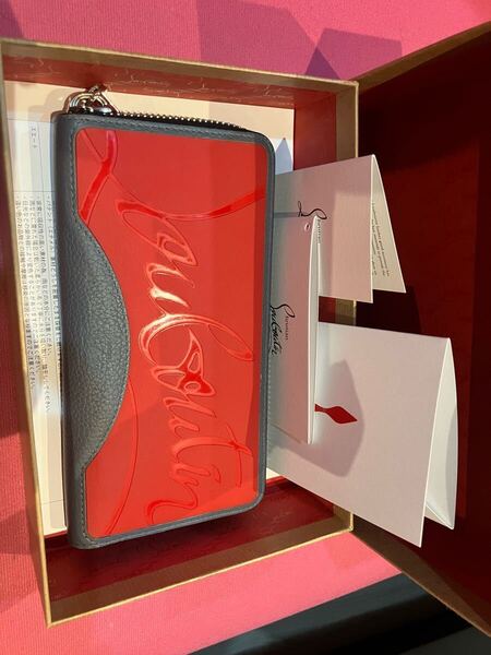 クリスチャンルブタン Christian Louboutin 長財布