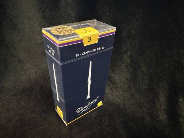 バンドレン Vandoren B♭クラリネットリード 【Traditional】 #3.0(新品)【送料無料】