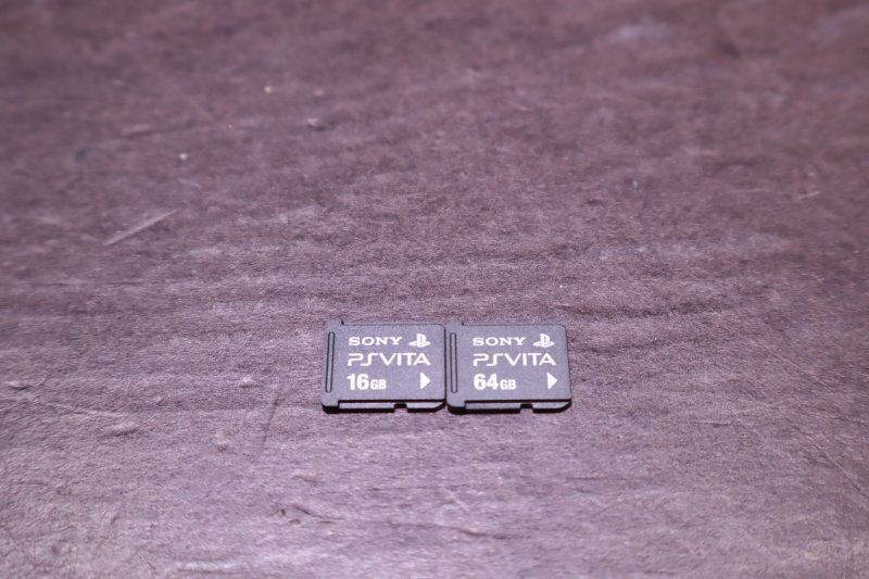 Yahoo!オークション -「psvita メモリーカード 64gb」の落札相場