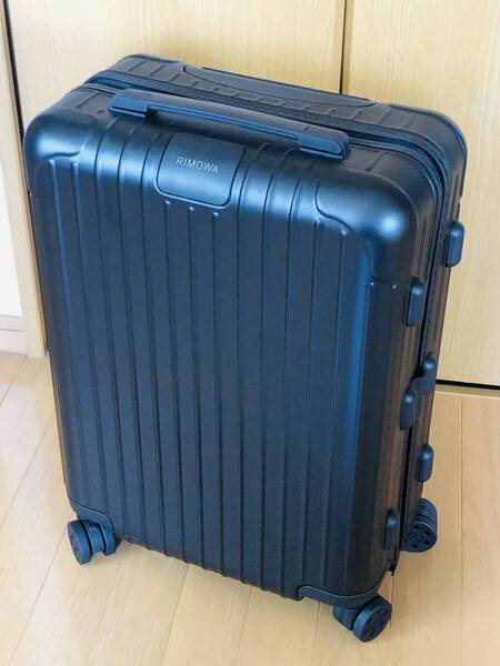 RIMOWA ESSENTIAL CABIN S 34L MATTE BLACK リモワ エッセンシャル キャビン S マットブラック 34L