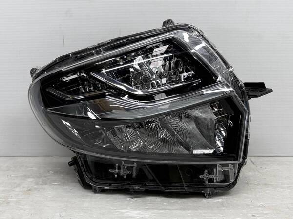 *送料込*即決 ダイハツ タントカスタム LA650S LA660S 前期 純正 LED 右 ヘッドライト KOITO 100-69075 刻印Z 右側 送料無料 2970