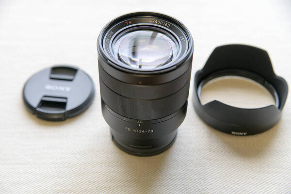 SONY Vario-Tessar T* FE 24-70mm F4 ZA OSS (SEL2470Z) / 中古