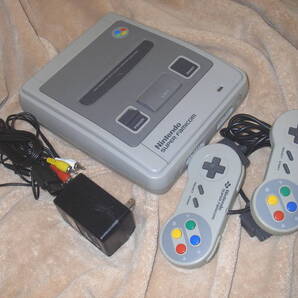 おまけソフト付 スーパーファミコン本体及び付属品一式 綺麗です