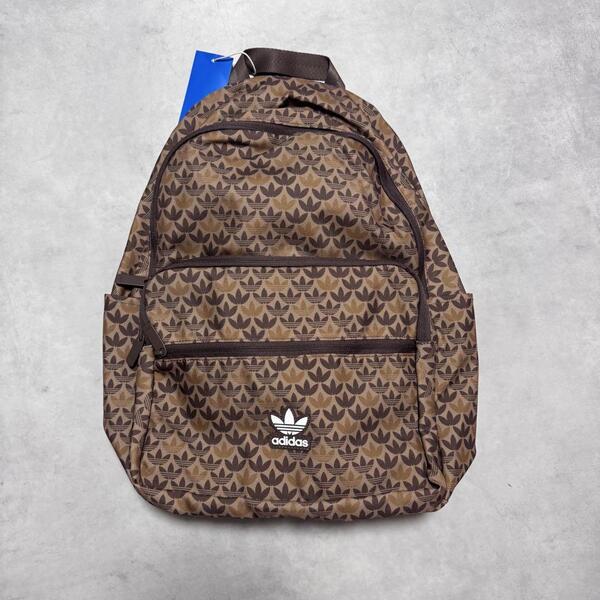 新品 20L アディダスオリジナルス モノグラム バックパック リュックサック 人気 adidas originals カバン バッグ ロゴ プリント 男女兼用