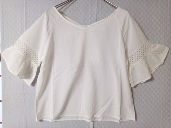 1436 ★★ MAJESTIC LEGON ベルスリーブブラウス サイズM 新品 定価3900円