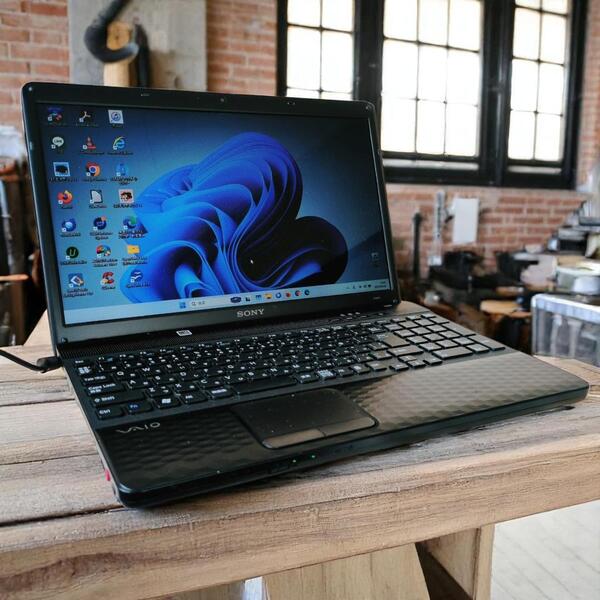 Windows11 SONY VAIO VPCEH38FJ ノートパソコン Core i7-2670QM 8GB SSD256GB webカメラ 15.6インチ(解像度1366×768)