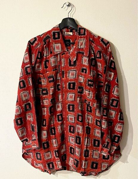 VINTAGE / Lakshmi / 総柄 長袖シャツ / SIZE:不明(XL相当) / RED / MADE IN INDIA /90s /アロハ オープンカラー/オリエンタル ネイティブ