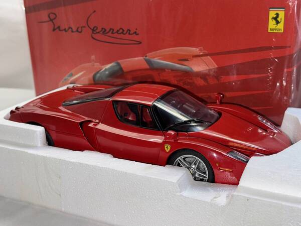 BBR 1/18 Ferrari Enzo Rosso エンツォ フェラーリ ダイキャスト製フルオープン仕様 レッド HE180001 (検 京商 F40 512TR 328 )