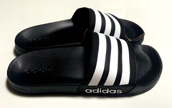 /// 新品 アディダス アディレッタ シャワー サンダル シャワーサンダル adidas 25.5㎝