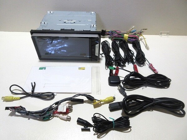 送料無料カロッツェリア サイバーナビ AVIC-CW900 CD/DVD/SD/フルセグ/Bluetooth /HDMI