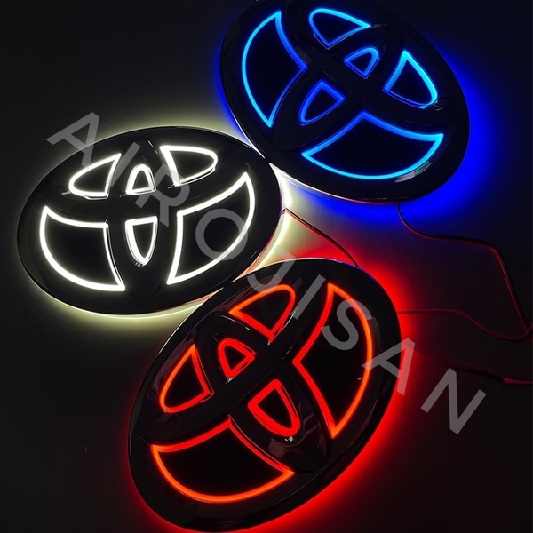 安心の国内発送【送料無料】13×8.9cm トヨタ 5D LEDエンブレム 白or赤or青 ノア ヴォクシー ライズ 他 TOYOTA