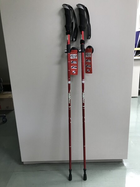 残りわずか 新品 2本セット 3way ウォーキング 軽量 トレッキングポール 赤 アルミ製 登山ストック 長さ調整可 即購入OK 【※値下げ不可