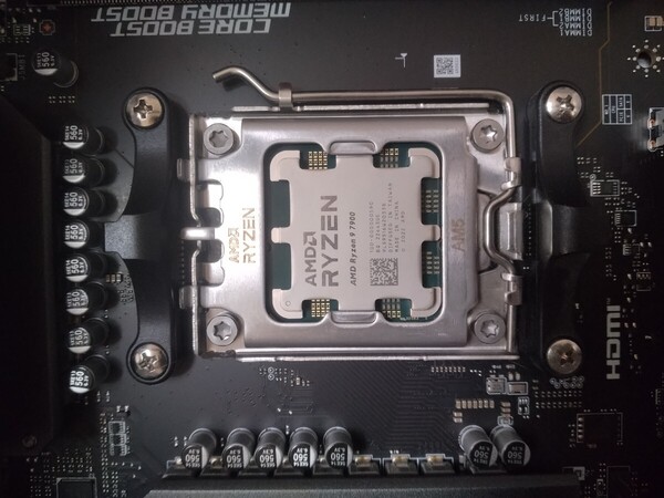 AMD Ryzen9 7900