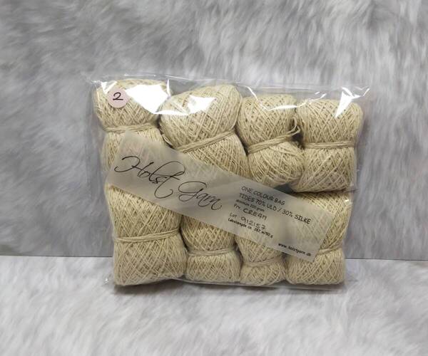 輸入 毛糸 Holst Garn ホルストガーン ワンカラーバッグ TIDES タイズ ウール70% シルク30% 約200g Cream 海外 (2)