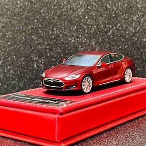1/64 ミニカーvip 日本未販売【世界333台限定】テスラ モデルS レッド