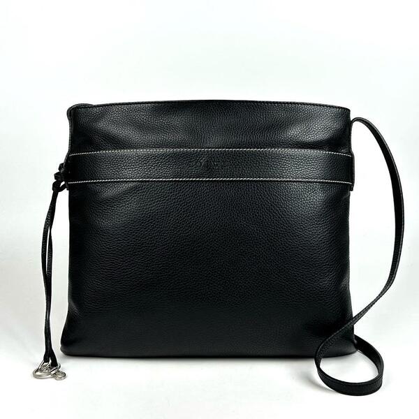 美品●LOEWE ロエベ ショルダーバッグ ロゴ型押し ステッチ 裏地総柄 斜め掛け シボ革 レザー 黒 ブラック フォーマル 男女兼用 A4収納可能