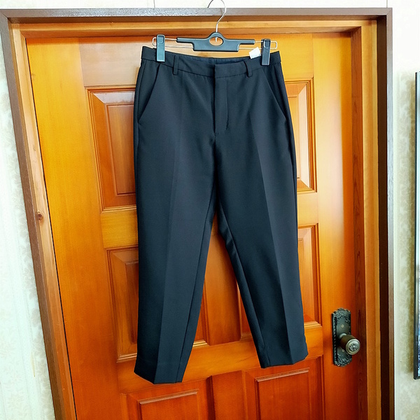 GU テーパードパンツ クロップド丈 サイズS ブラック 2018 夏 ストレッチ Women