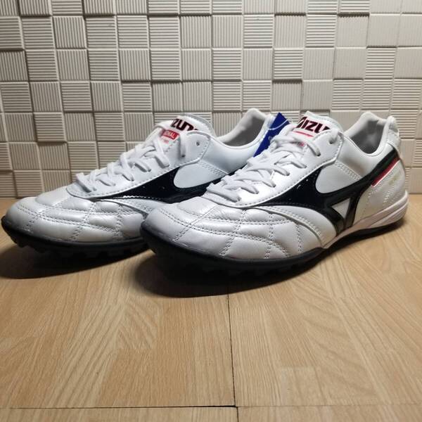 送料無料・新品未使用!!ミズノ MIZUNO サッカートレーニングシューズ / モレリア TF / 白 ホワイト 定価15950円 23.5cm