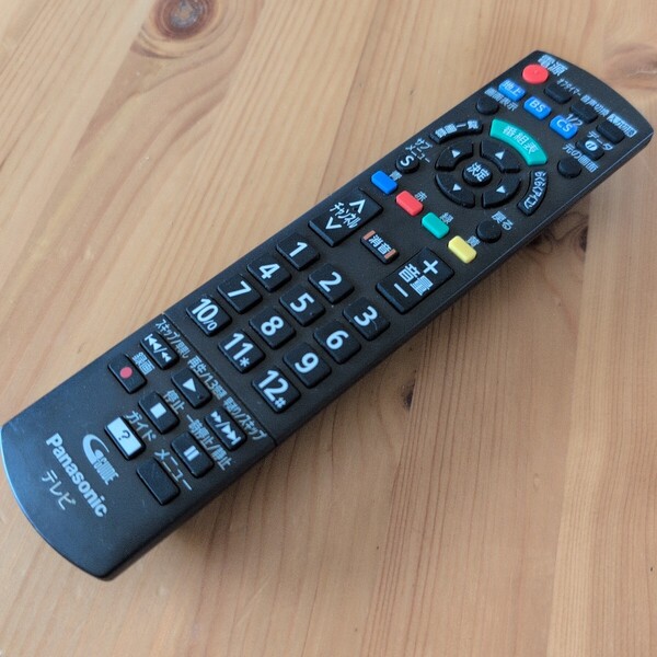 送料無料 【即決/動作確認済/不良品返金保証】TVリモコン BE 信号確認済 Panasonic N2QAYB000814