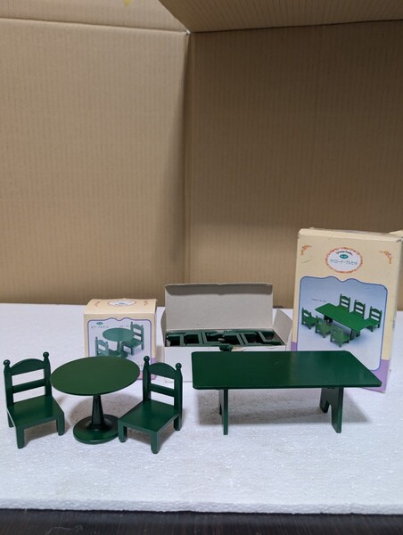 1986年 1985年 廃番 SyIvanianfamilies シルバニアファミリー EPOCH エポック社 カ-02 丸テーブルセット カ-27 ファミリーテーブルセット