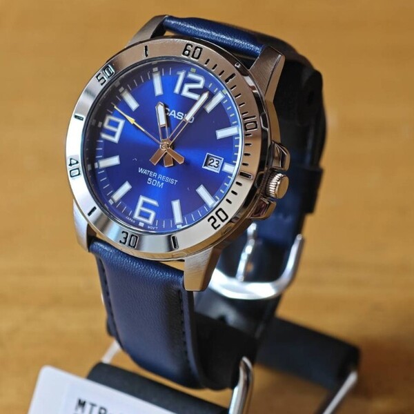 【新品・箱なし】カシオ CASIO 腕時計 MTP-VD01L-2B メンズ スタンダード STANDARD クォーツ ネイビー