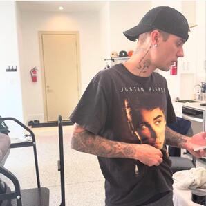 Justin Bieber ジャスティン・ビーバー Tシャツ ブラック,.,/