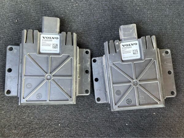 ボルボ・V60(FD4204T)ブラインドスポットモニター センサー BSM ソナー レーダー 左右2個セット 中古