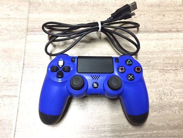 ★美品即決★PS4 SONY純正品 コントローラー デュアルショック4 ケーブル付 ブルー