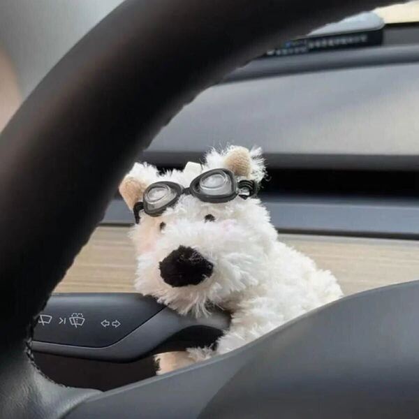 カーアクセサリー 車 犬 かわいい アニマル おしゃれ ハンドル カー用品 置物 車内 カーインテリア 装飾 ぬいぐるみ B柄 NE0061