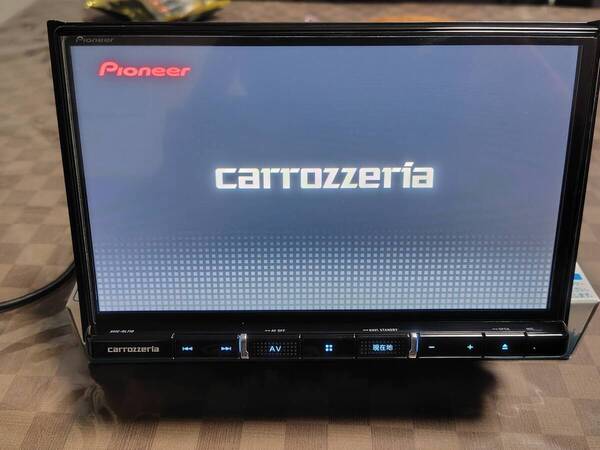【美品】AVIC-RL710 8インチ 未使用純正アンテナ 純正箱 別売品おまけ付 楽ナビ フルセグ/CD/DVD/Bluetooth/SD/USB/HDMI carrozzeria