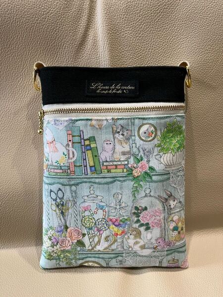 ハンドメイド☆スマホポーチ・スマホショルダー/ユキエモン・キャビネット