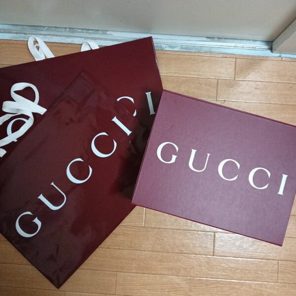 グッチ GUCCI 空箱 ショップ袋 ショッパー 紙袋 空き箱 ブランド紙袋