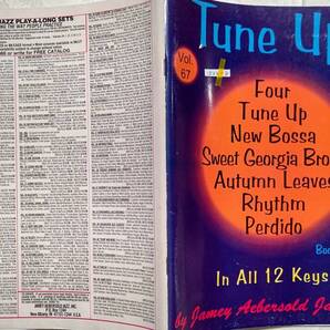 522-8 洋書 ジャズパート譜 各種楽器用 7曲 Jamey Aebersold Play-A-Long Vol. 67:Tune Up! In All 12 keys! 1995年版 楽譜のみ