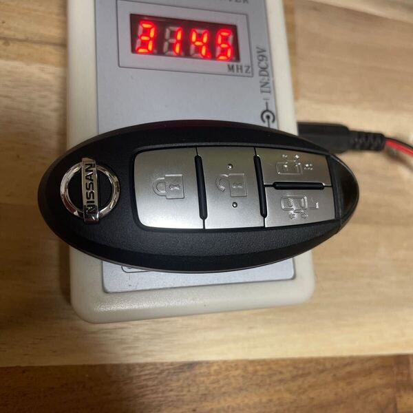 O2137 日産 純正 スマートキー 基盤番号 007YUUL0454 4ボタン セレナ C26 エルグランド E52 両側電動スライドドア ラフェスタ キーレス